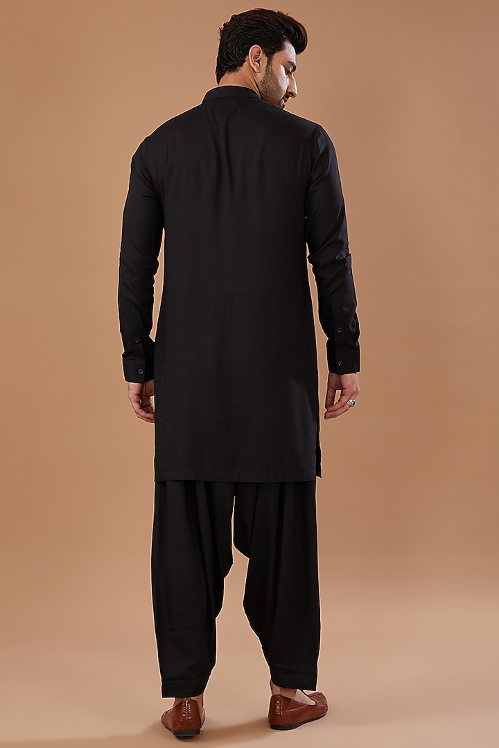 Black Pashmina Silk Hand Embroidered Nehru Jacket Set by Qbik Men at Pernia's Pop Up Shop