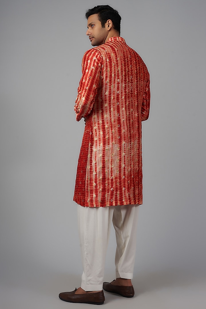 Red Bandhani Silk Kurta Set by Qbik Men at Pernia's Pop Up Shop