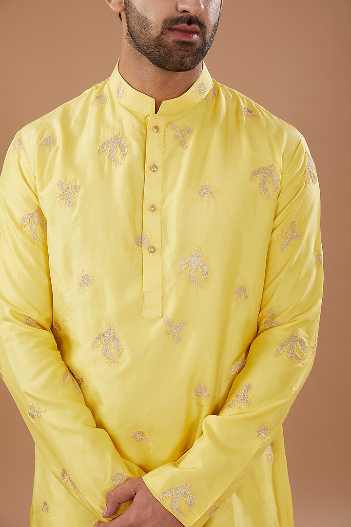 Yellow Chanderi Silk Zari Embroidered Kurta Set by Qbik Men at Pernia's Pop Up Shop