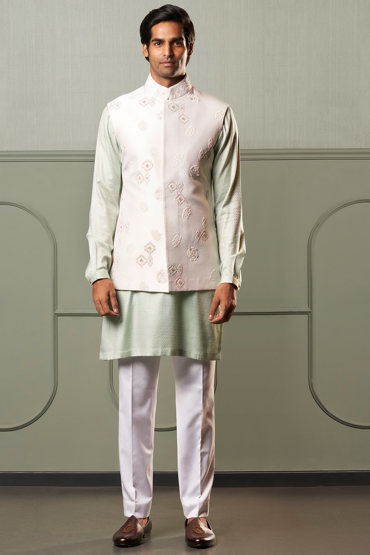 Exquisite Men's Kantha Cotton Short Kurta | Full Sleeves, Trendy Designs,  and Unmatched Comfort - Shop Now – VIDYARTHI KHADI BHANDAR