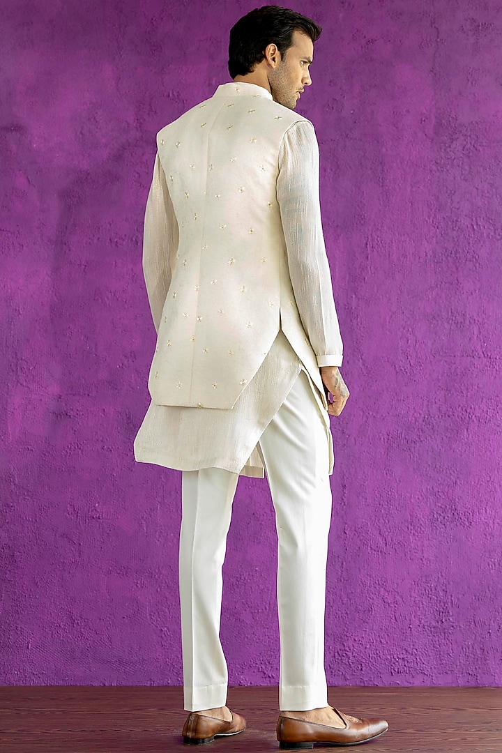 Ivory Jacquard Floral Embroidered Bundi Jacket Set by Qbik Men at Pernia's Pop Up Shop