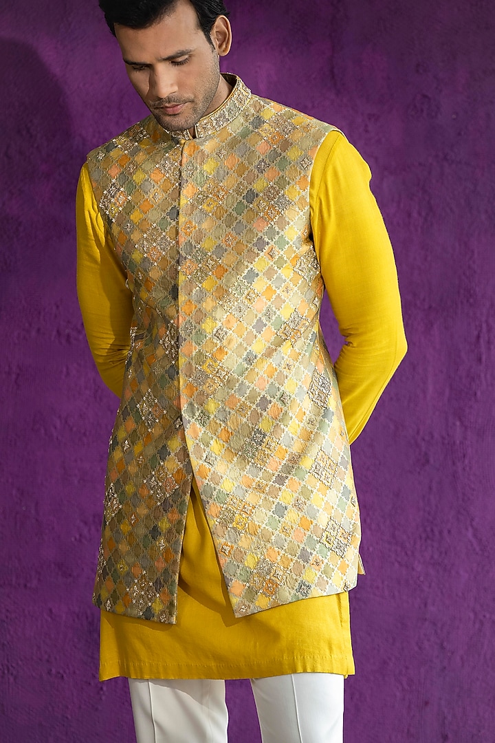 Mustard Chanderi & Silk Brocade Printed Bundi Jacket Set by Qbik Men at Pernia's Pop Up Shop