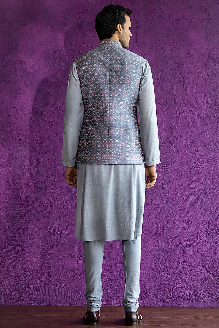 Grey Ikat Bundi Jacket With Embroidered Kurta Set by Qbik Men at Pernia's Pop Up Shop