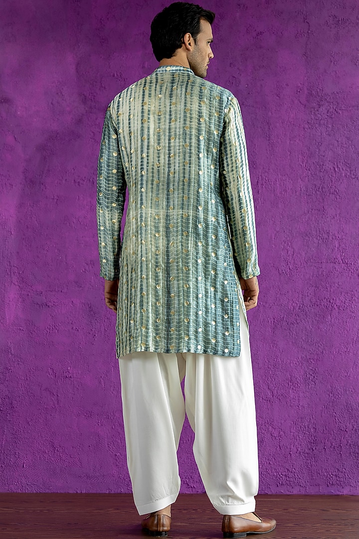 Grey Bandhani Kurta Set by Qbik Men at Pernia's Pop Up Shop
