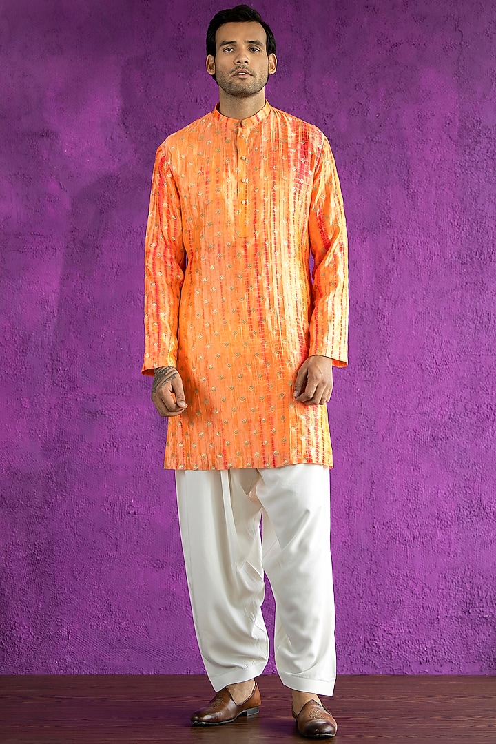 Peach Bandhani Kurta Set by Qbik Men at Pernia's Pop Up Shop
