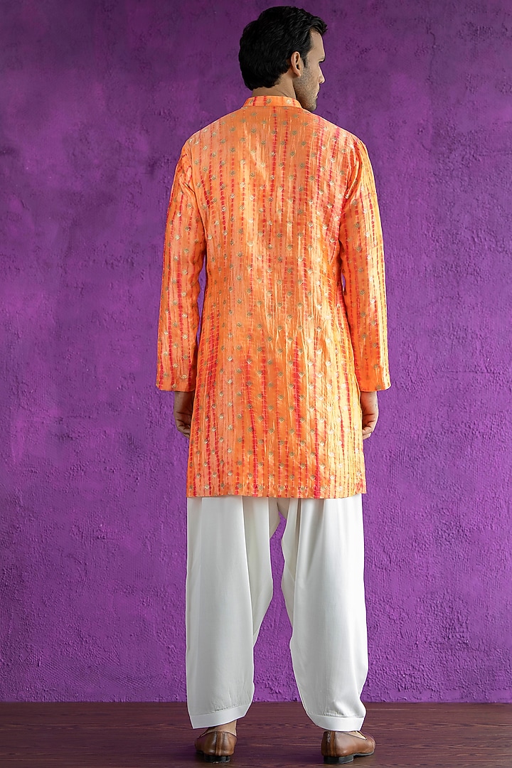 Peach Bandhani Kurta Set by Qbik Men at Pernia's Pop Up Shop