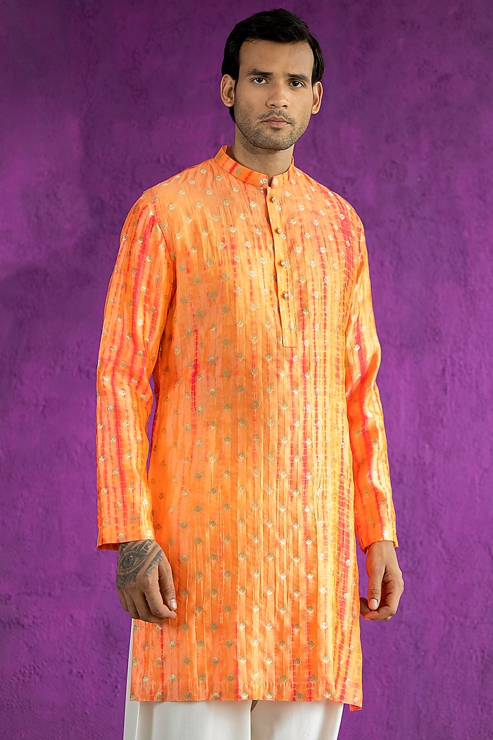 Peach Bandhani Kurta Set by Qbik Men at Pernia's Pop Up Shop