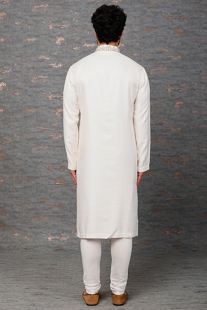 Ivory Embellished Kurta Set by Qbik Men at Pernia's Pop Up Shop