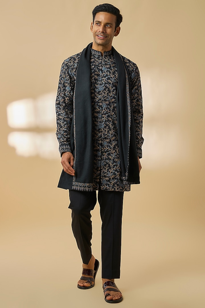 Black Pashmina Silk Embroidered Kurta Set by Qbik Men at Pernia's Pop Up Shop