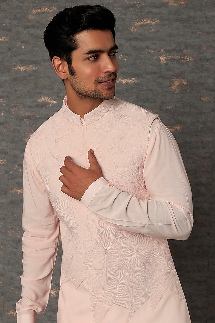 Pink Modal Bundi Jacket With Kurta Set by Qbik Men at Pernia's Pop Up Shop