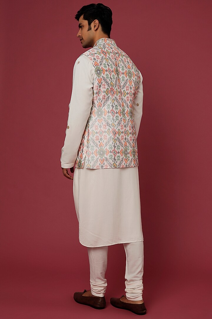 Ivory Printed Bundi Jacket With Kurta Set by Qbik Men at Pernia's Pop Up Shop