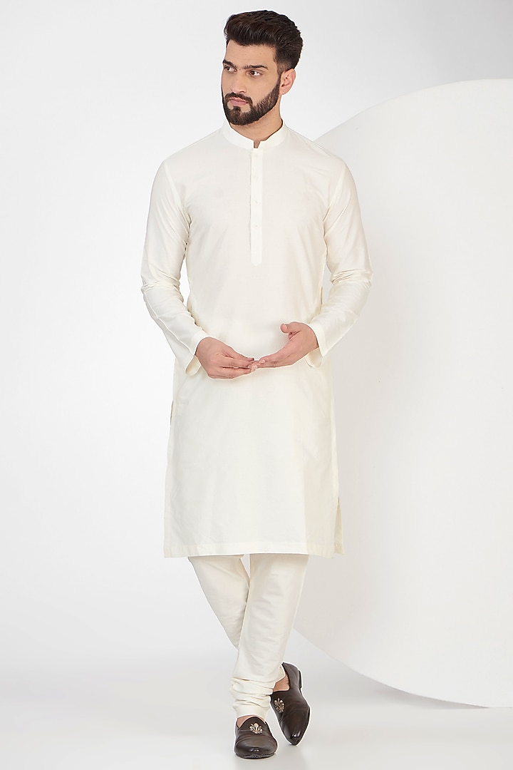Cream Lucknowi Georgette & Cotton Silk Hand Embellished Groom Sherwani Set by Qbik Men at Pernia's Pop Up Shop