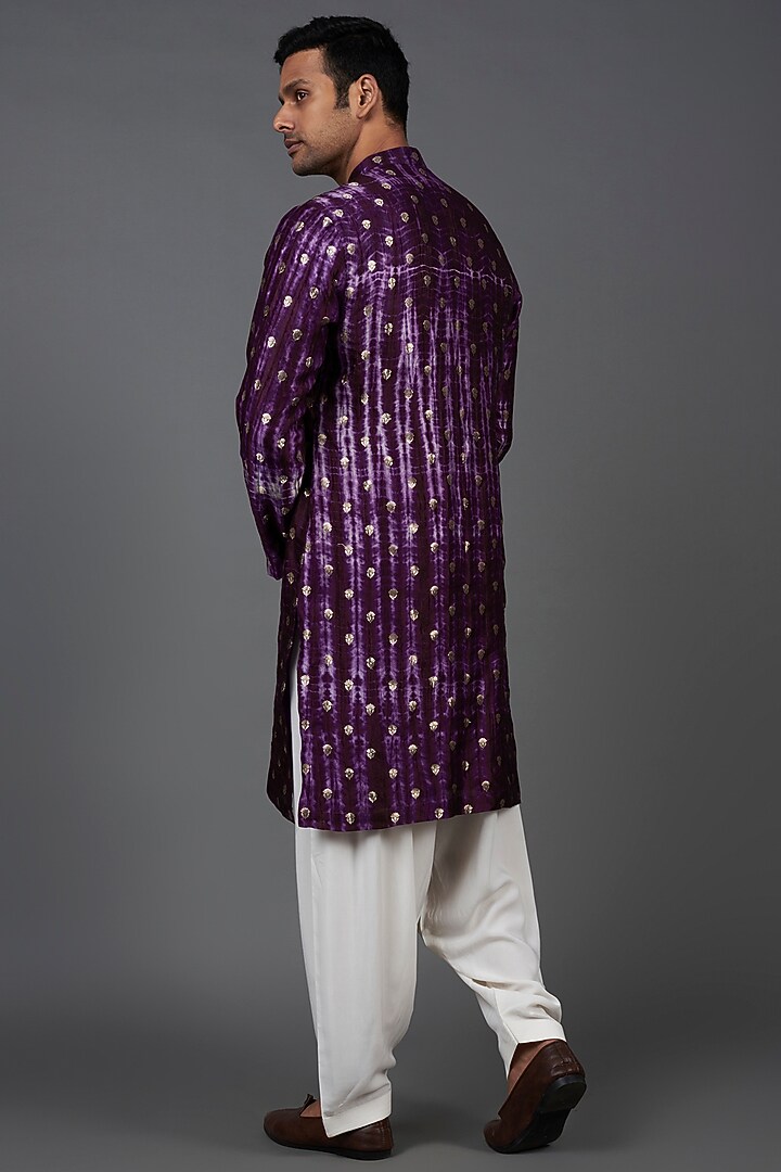 Purple Banarasi Silk Bandhani Printed Kurta Set by Qbik Men at Pernia's Pop Up Shop