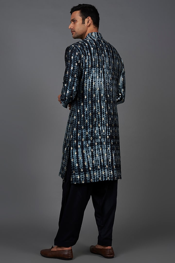 Black Banarasi Silk Bandhani Printed Kurta Set by Qbik Men at Pernia's Pop Up Shop