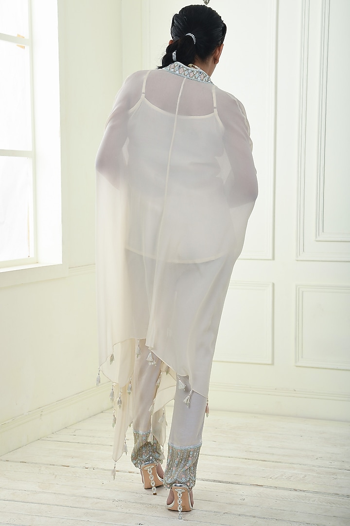 Ecru Chiffon Embroidered Kaftan Set by Q by Sonia Baderia at Pernia's Pop Up Shop