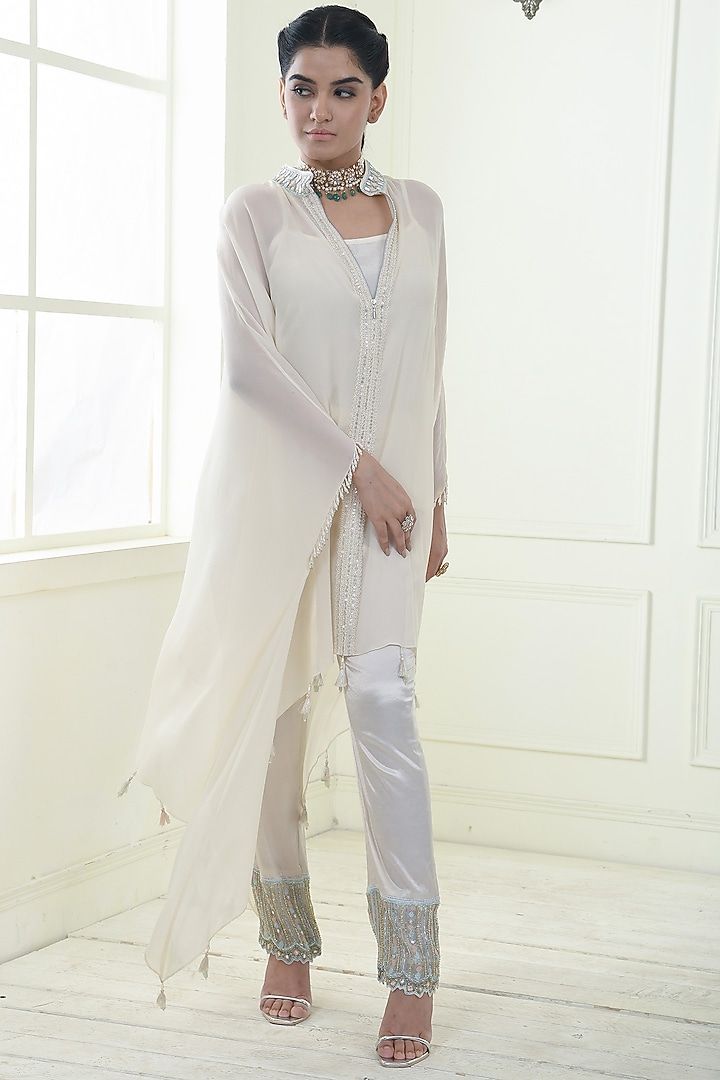 Ecru Chiffon Embroidered Kaftan Set by Q by Sonia Baderia at Pernia's Pop Up Shop