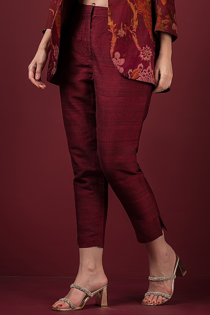 Maroon Semi Raw Silk Printed Blazer Set by Q by Sonia Baderia at Pernia's Pop Up Shop