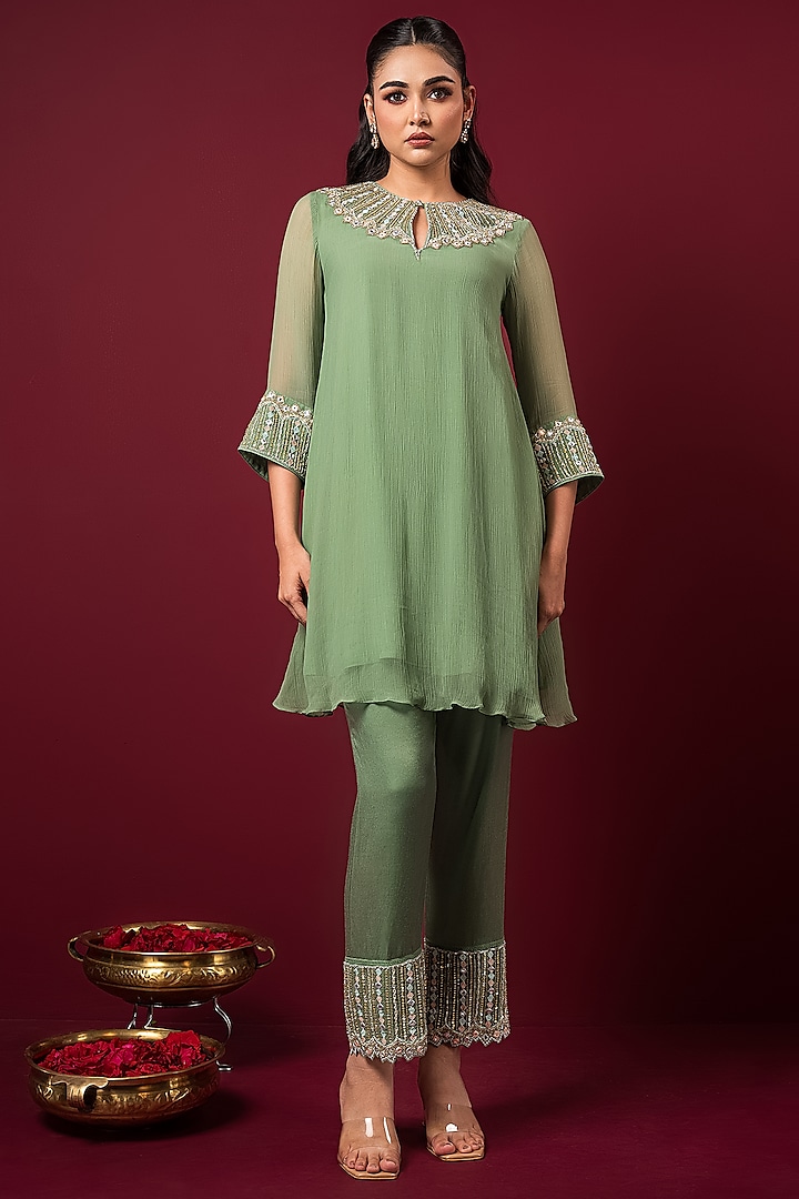 Mint Chiffon Resham Embroidered Kurta Set by Q by Sonia Baderia at Pernia's Pop Up Shop