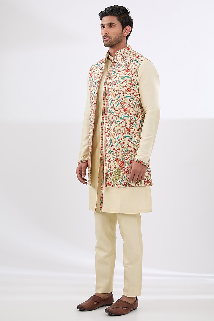 Ivory Kashmiri Embroidered Wedding Indowestern Set by Qbik Men at Pernia's Pop Up Shop
