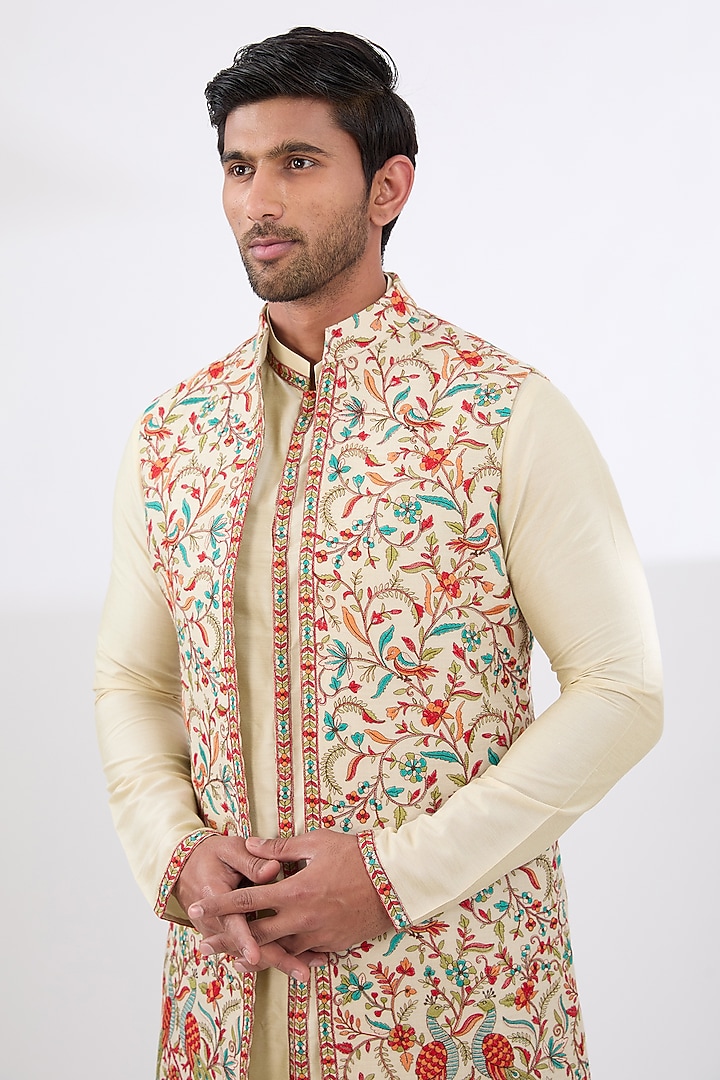 Ivory Kashmiri Embroidered Wedding Indowestern Set by Qbik Men at Pernia's Pop Up Shop