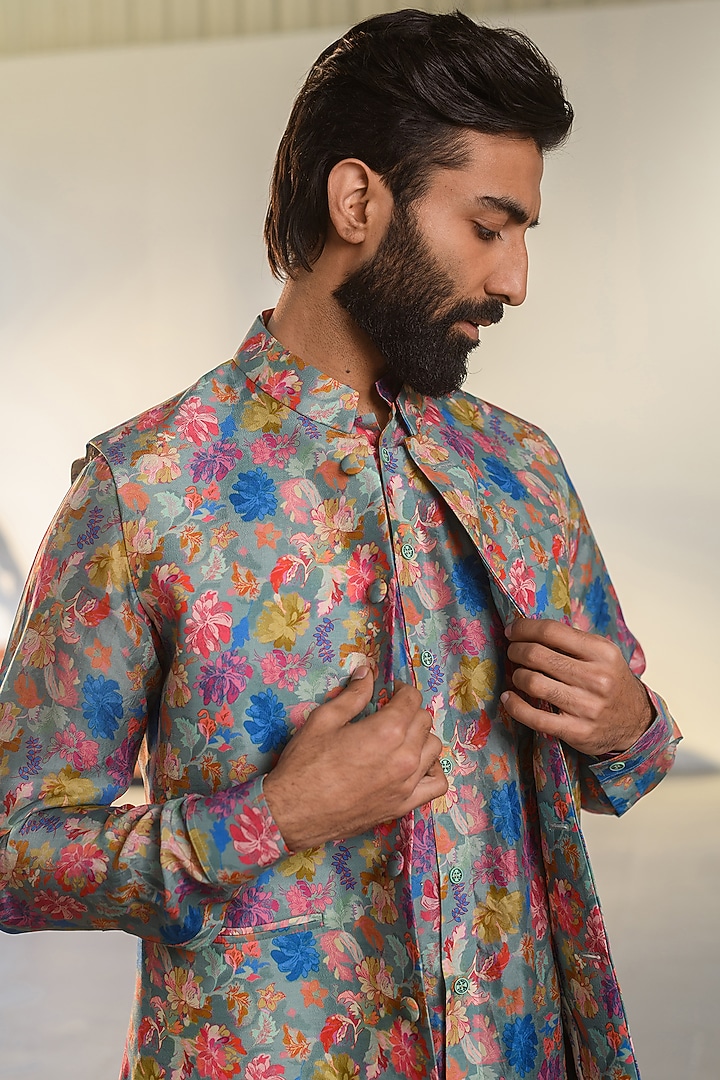 Steel Grey Russian Silk Digital Printed Bundi Set by Quintessential Basic at Pernia's Pop Up Shop