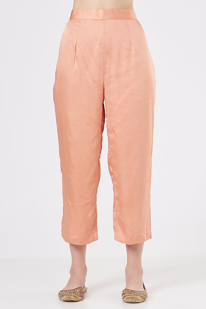 Peach Chinon & Modal Kurta Set by Quench A Thirst at Pernia's Pop Up Shop