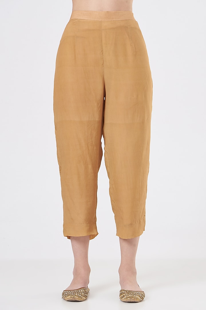 Golden Modal Satin Kurta Set by Quench A Thirst at Pernia's Pop Up Shop
