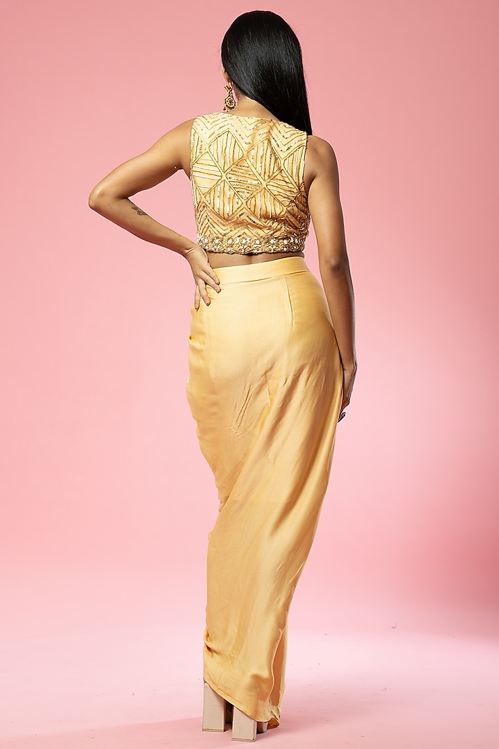 Golden Net Hand Embroidered Cape Set by Quench A Thirst at Pernia's Pop Up Shop