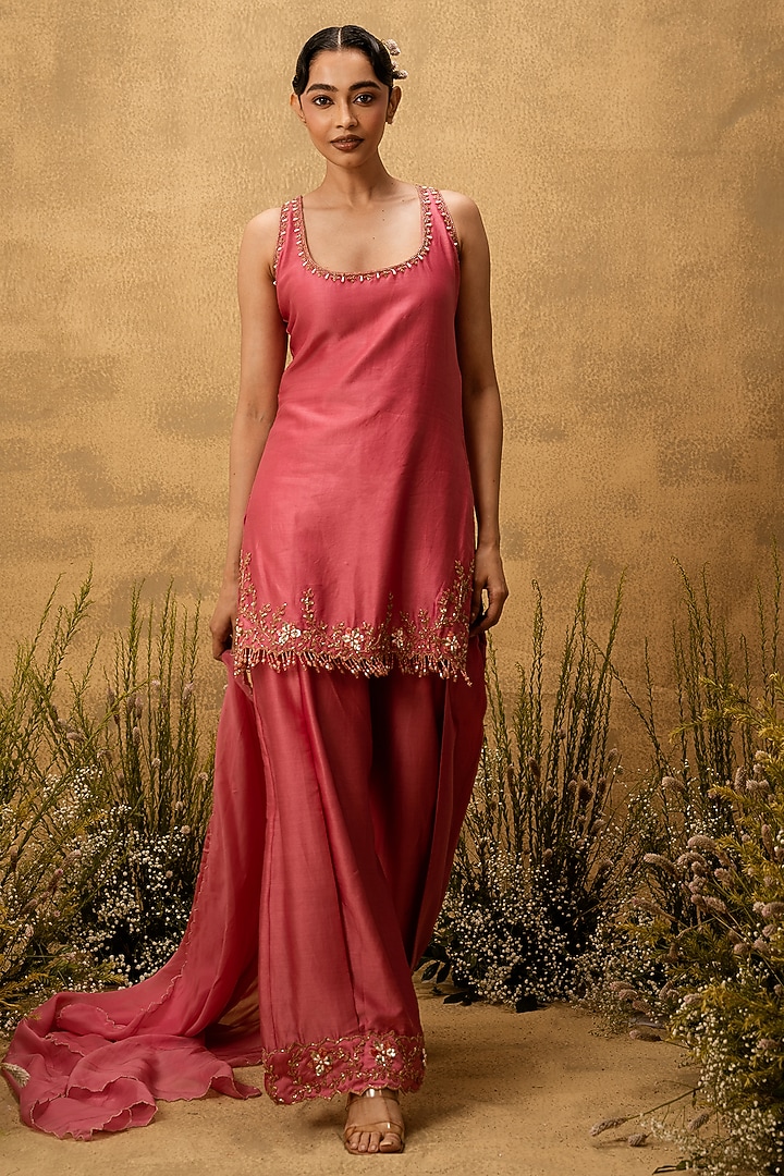 Pink Chanderi Silk Mirror Embroidered Kurta Set by Quench A Thirst at Pernia's Pop Up Shop