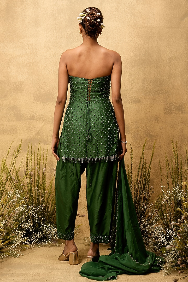 Green Chanderi Silk Cutdana Embroidered Kurta Set by Quench A Thirst at Pernia's Pop Up Shop