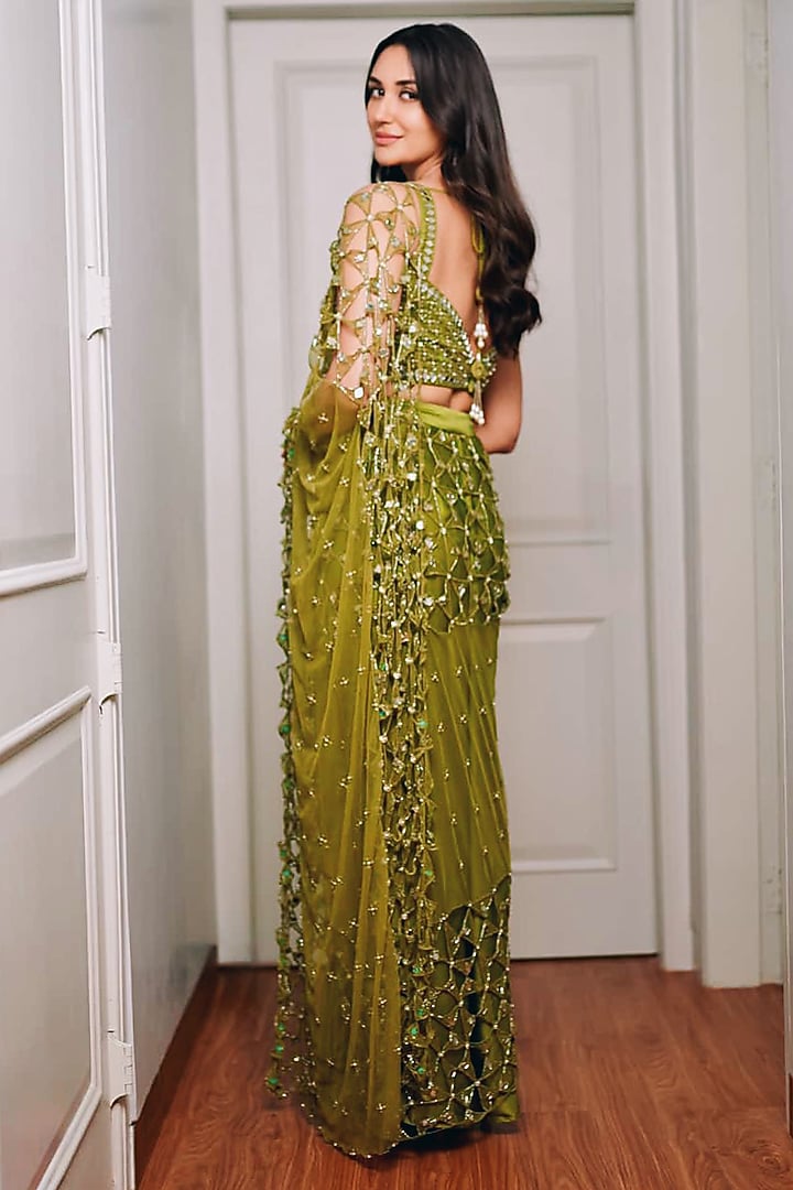 Mehendi Green Net & Satin Pre-Stitched Wedding Saree Set by Quench A Thirst at Pernia's Pop Up Shop