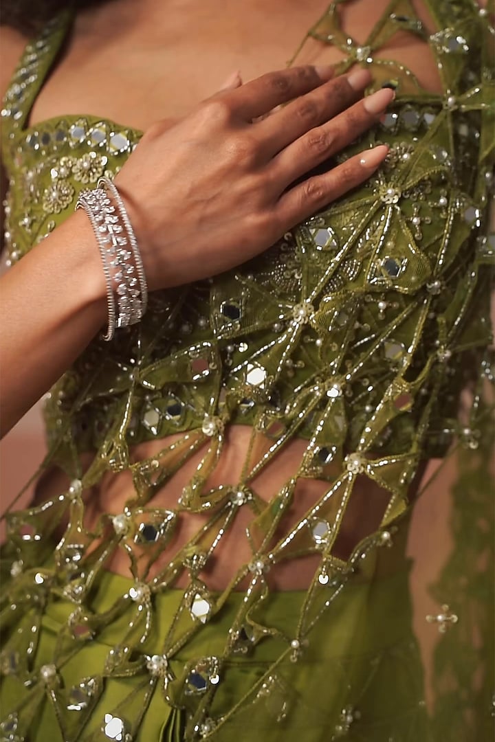 Mehendi Green Net & Satin Pre-Stitched Wedding Saree Set by Quench A Thirst at Pernia's Pop Up Shop
