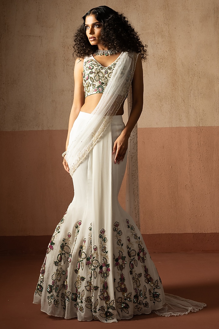 White Georgette Hand Embroidered Fishtail Skirt Wedding Saree Set by Quench A Thirst at Pernia's Pop Up Shop