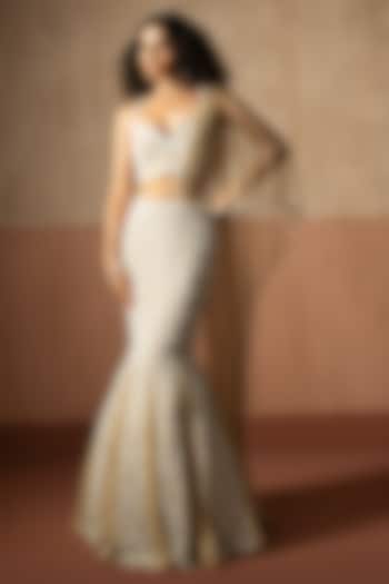 Champagne Beige Georgette Hand Embroidered Fishtail Skirt Wedding Saree Set by Quench A Thirst at Pernia's Pop Up Shop