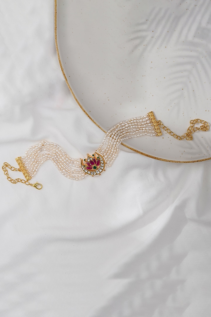 Gold Finish Kundan Polki & Pearl Choker Necklace In 18 Kt Gold by Queen Be at Pernia's Pop Up Shop