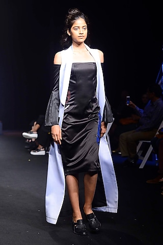 Light Blue Front Open Long Sleeveless Jacket by QUO