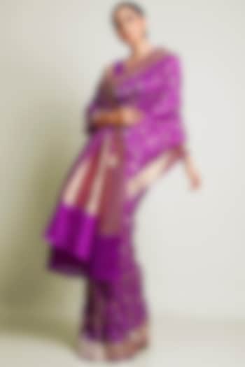 Violet Kadhwa Woven Saree Set by Raagsutra