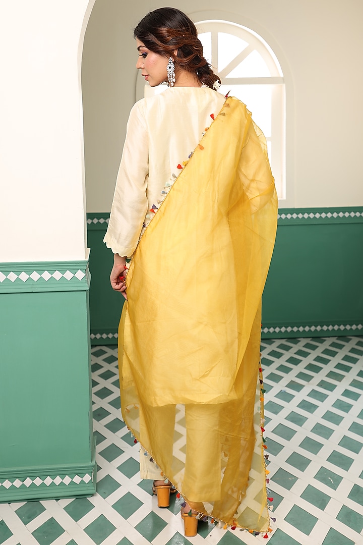 Light Yellow Silk Embroidered Kurta Set by Raas Couture at Pernia's Pop Up Shop