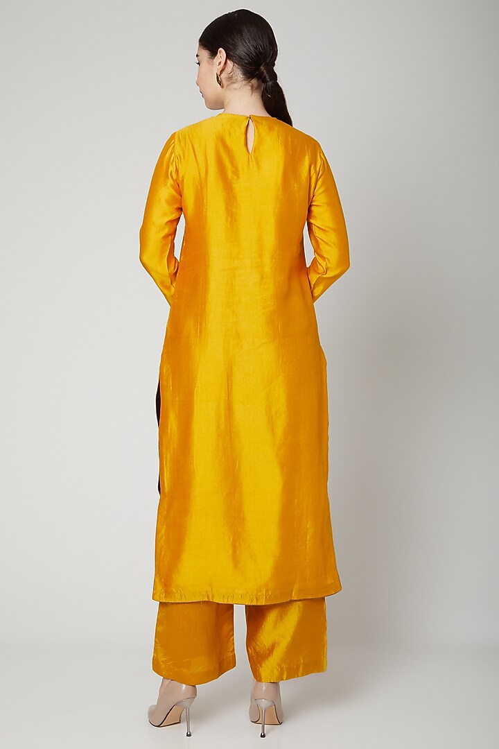 Yellow Embroidered Straight Kurta by Rachana Ved at Pernia's Pop Up Shop
