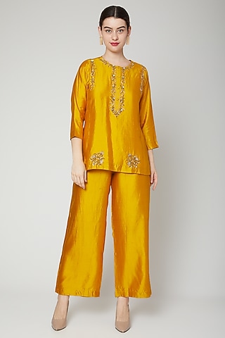 Yellow Embroidered Short Straight Kurta by Rachana Ved
