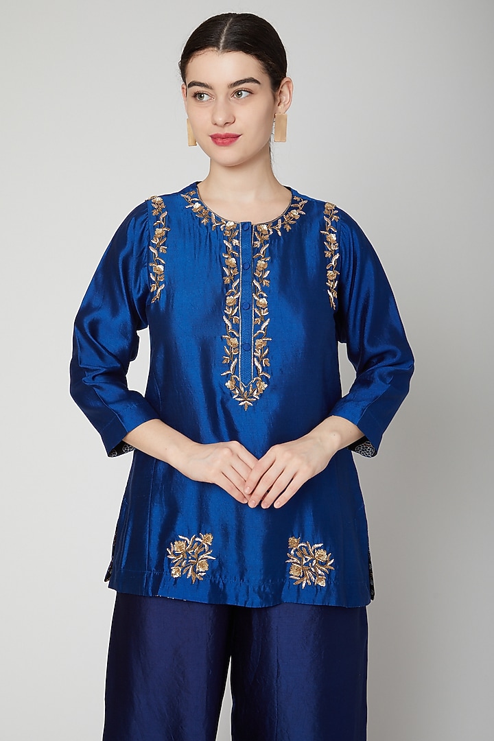 Royal Blue Embroidered Short Kurta by Rachana Ved at Pernia's Pop Up Shop