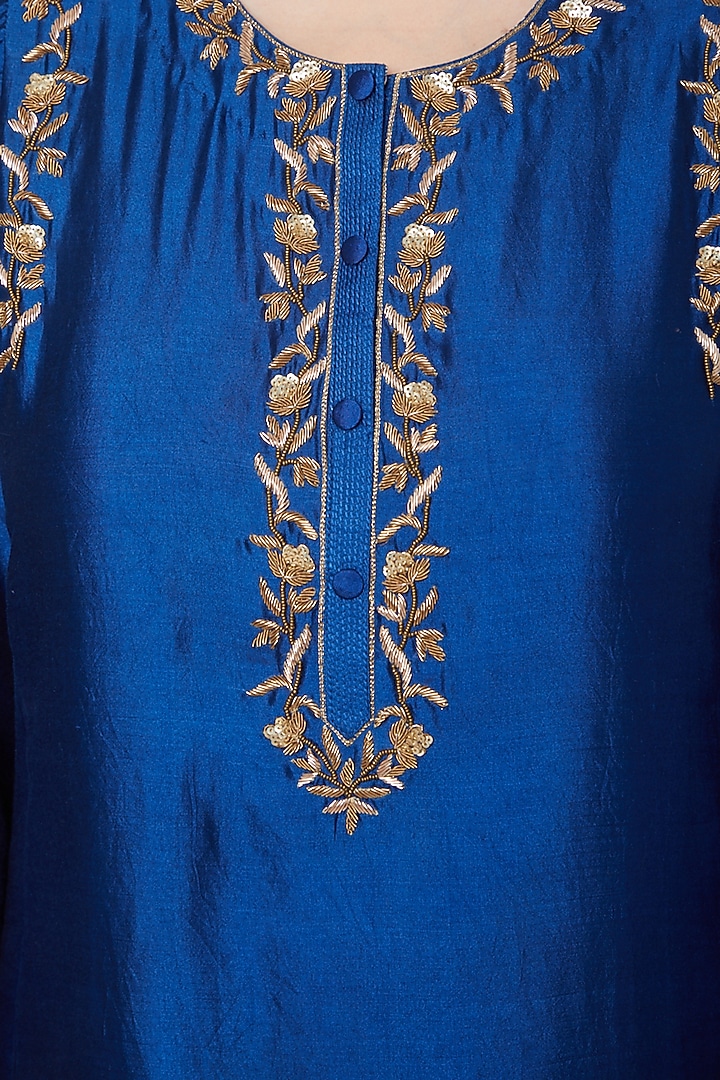 Royal Blue Embroidered Short Kurta by Rachana Ved at Pernia's Pop Up Shop