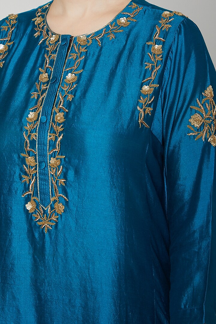 Turquoise Embroidered Long Kurta by Rachana Ved at Pernia's Pop Up Shop