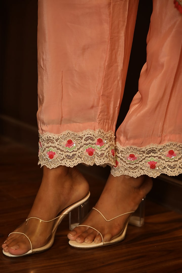 Blush Pink Georgette Hand Embroidered Straight Kurta Set by Radha Sharma at Pernia's Pop Up Shop