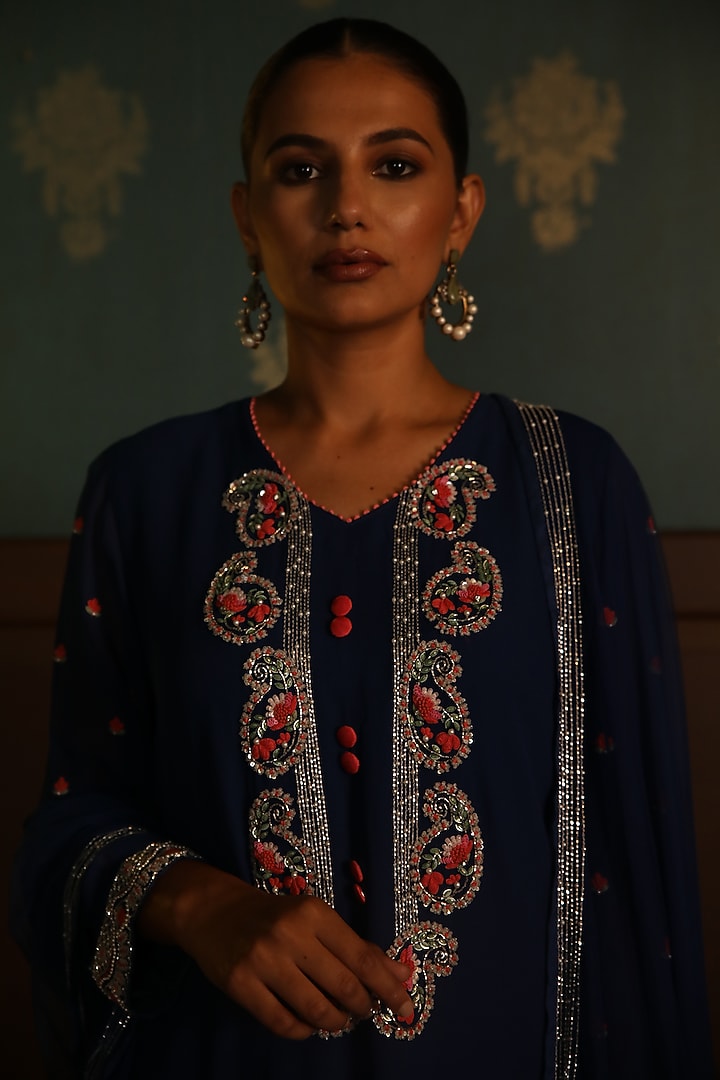 Egyptian Blue Georgette Hand Embroidered Straight Kurta Set by Radha Sharma at Pernia's Pop Up Shop