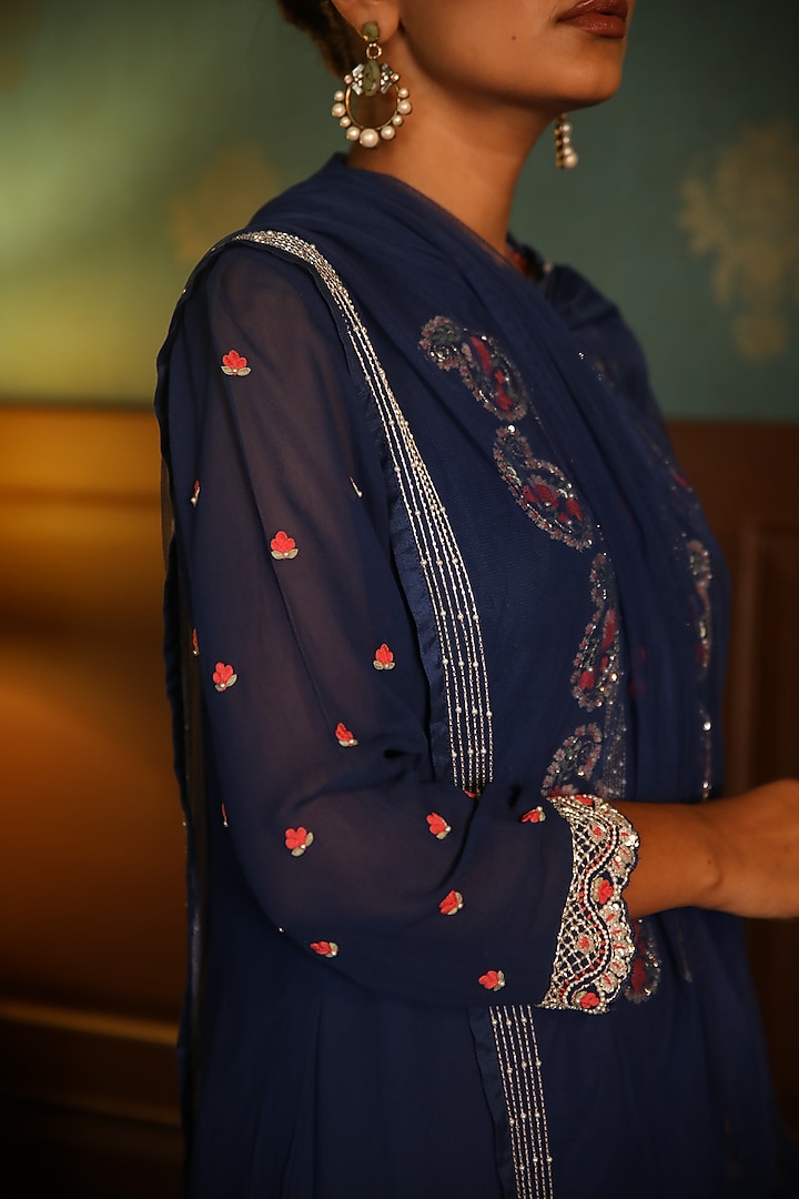Egyptian Blue Georgette Hand Embroidered Straight Kurta Set by Radha Sharma at Pernia's Pop Up Shop