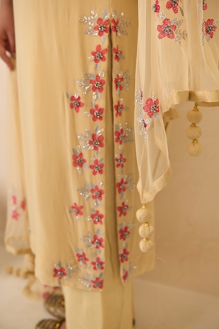 Light Yellow Georgette Hand Embroidered Straight Kurta Set by Radha Sharma at Pernia's Pop Up Shop