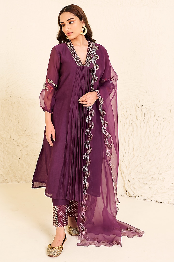 Purple Mauve Chanderi Cotton Blend Hand Embroidered Straight Kurta Set by Radha Sharma