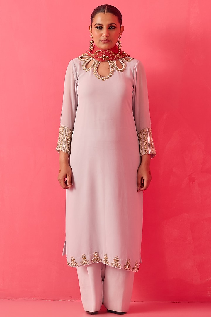 Steel Grey Georgette Pearl Handwork Kurta Set by Radha Sharma at Pernia's Pop Up Shop