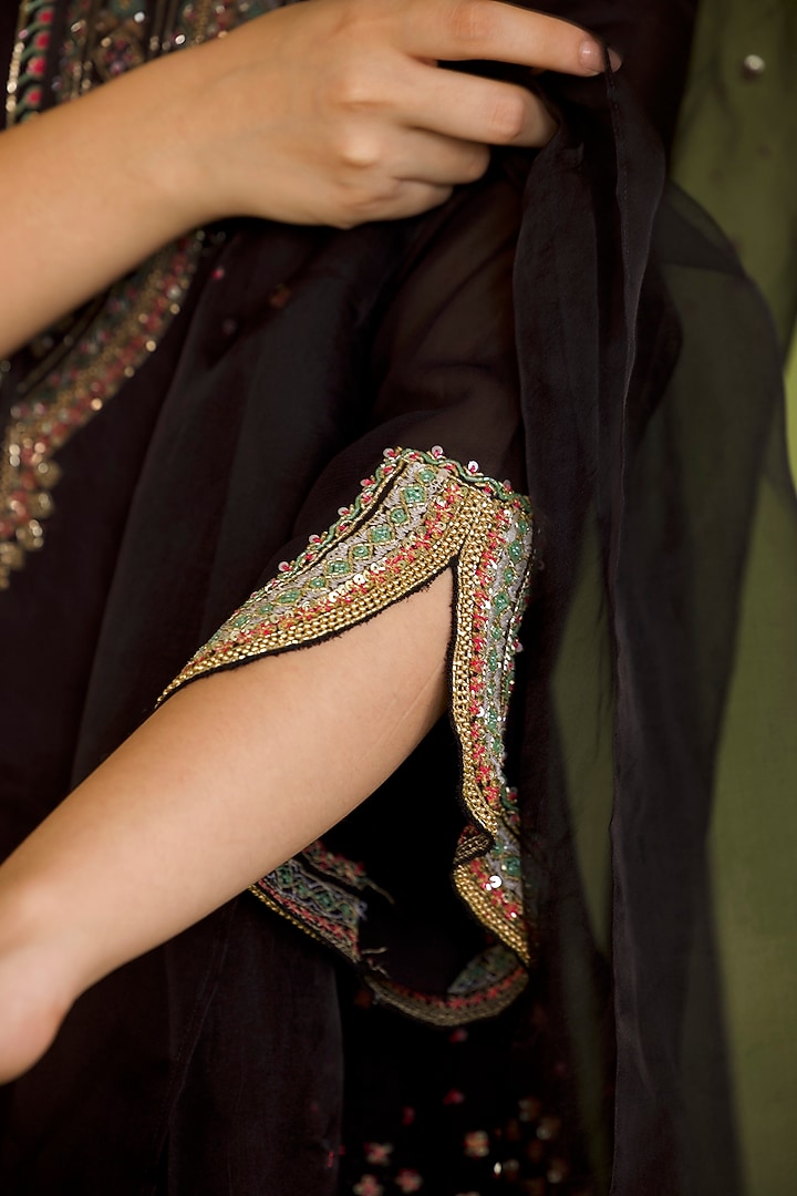 Black Georgette Sequins Embroidered Kurta Set by Radha Sharma at Pernia's Pop Up Shop